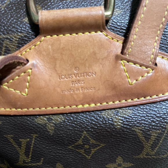 Louis Vuitton Monogram canvas Montsouris MM backpack. - Picture 3 of 5